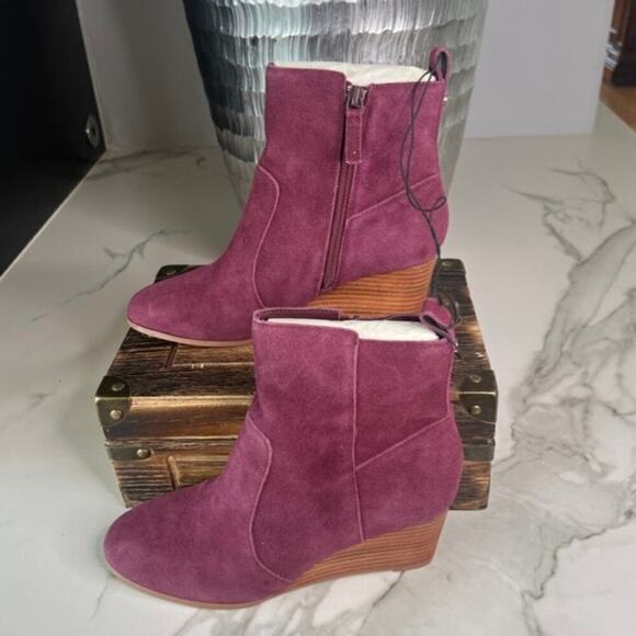Violet & Red Jay-Jay Heeled Booties in Burgundy - Picture 5 of 9